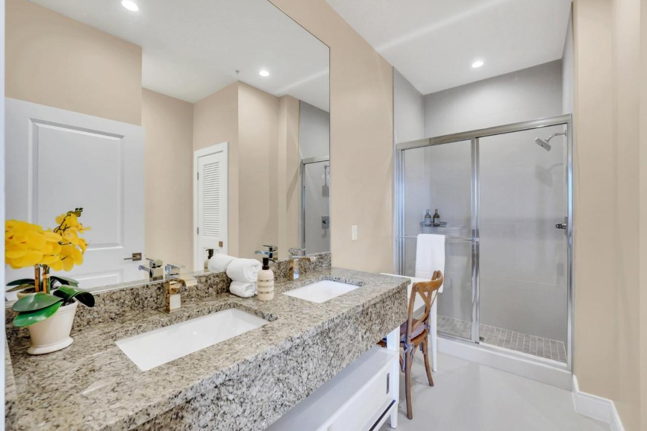 Luxury Villa Less Than A Mile From Disneyworld -Bonus Elevator- Orlando Luaran gambar